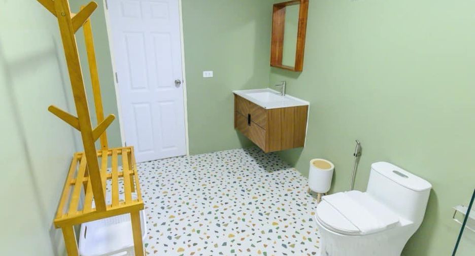 For rent and for sale 3 bedrooms house in Bang Lamung, Chonburi