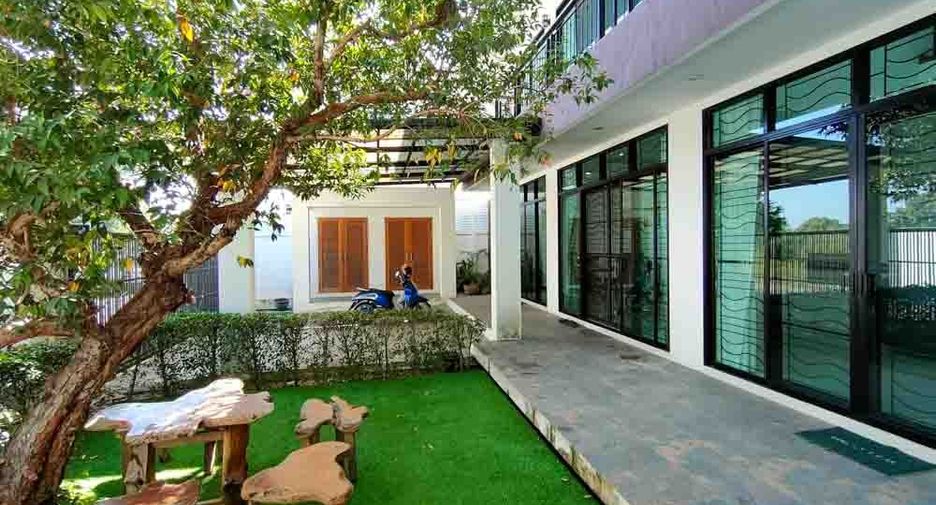 For rent and for sale 4 bedrooms house in Mueang Chiang Mai, Chiang Mai