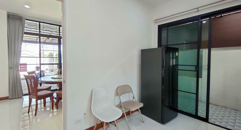 For rent and for sale 4 bedrooms house in Mueang Chiang Mai, Chiang Mai