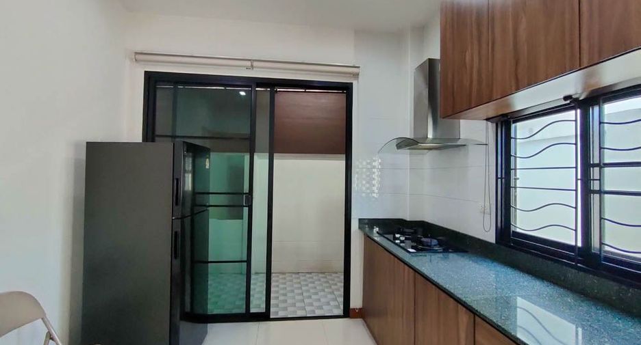 For rent and for sale 4 bedrooms house in Mueang Chiang Mai, Chiang Mai