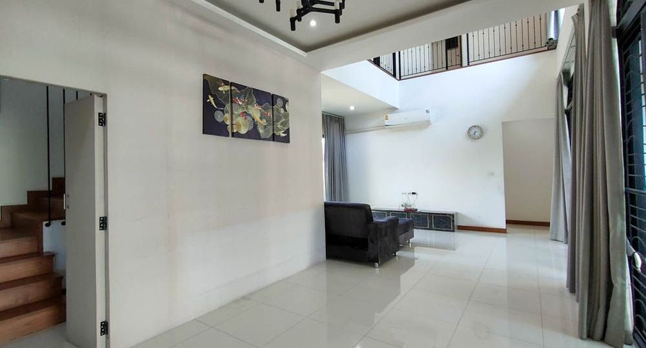 For rent and for sale 4 bedrooms house in Mueang Chiang Mai, Chiang Mai