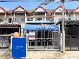 For sale 3 bed townhouse in Mueang Samut Prakan, Samut Prakan