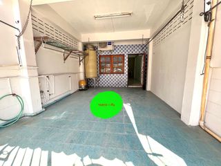 For sale 3 bed townhouse in Mueang Samut Prakan, Samut Prakan
