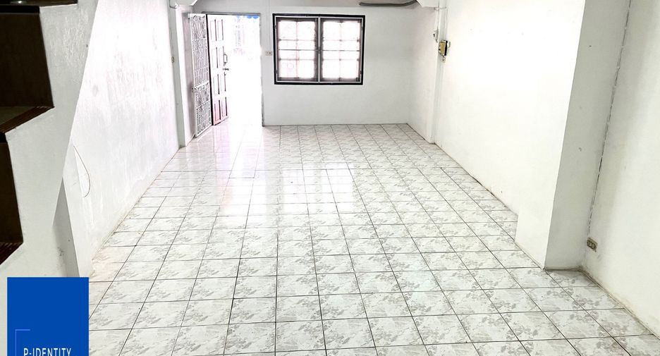 Reihenhaus zum Kauf mit 3 Zimmer in Mueang Samut Prakan, Samut Prakan