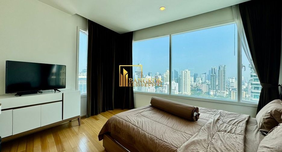 For rent 2 bedrooms condo in Khlong Toei, Bangkok