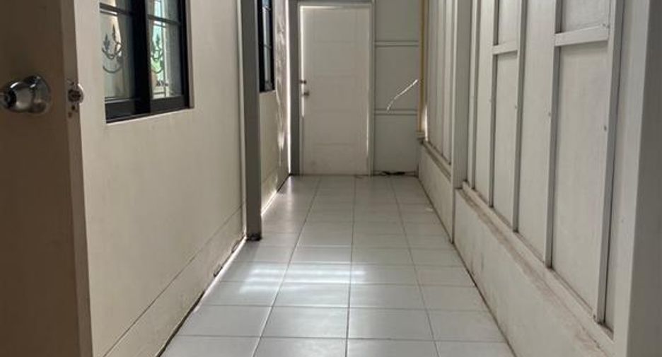 For sale 3 bed house in Mueang Chachoengsao, Chachoengsao