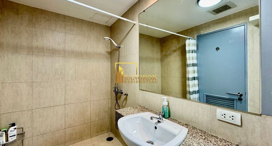 Condo en alquiler de 3 habitaciones en Watthana, Bangkok