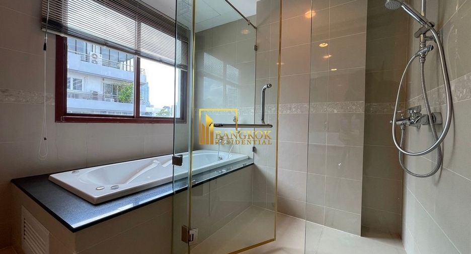 For rent 3 ベッドルーム condo in Khlong Toei, Bangkok