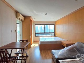 For sale 1 bed condo in Yan Nawa, Bangkok