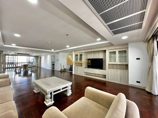 Apartamento en alquiler de 3 habitaciones en Watthana, Bangkok