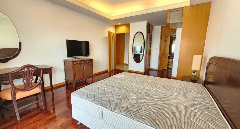 Apartment zur Miete mit 3 Zimmer in Bang Rak, Bangkok