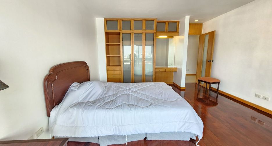 Apartment zur Miete mit 3 Zimmer in Bang Rak, Bangkok