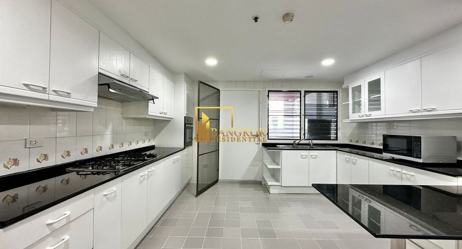 À louer 3 chambres appartement à Watthana, Bangkok