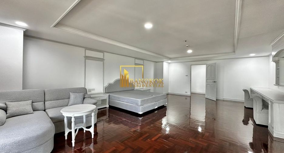 À louer 3 chambres appartement à Watthana, Bangkok