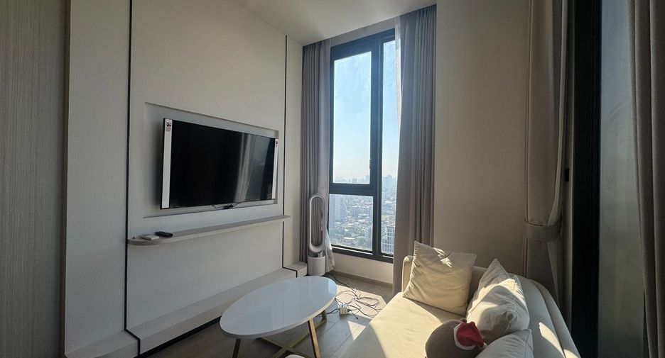 For sale 2 bedrooms condo in Chatuchak, Bangkok