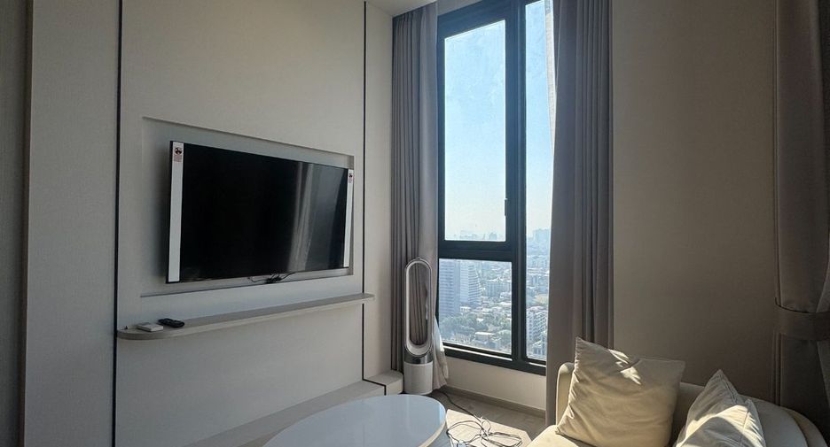 For sale 2 bedrooms condo in Chatuchak, Bangkok