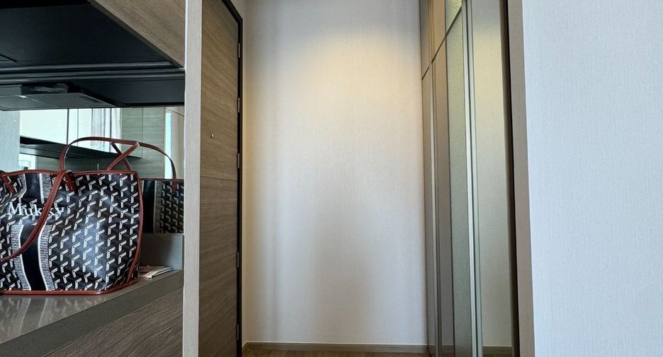 For sale 2 bedrooms condo in Chatuchak, Bangkok