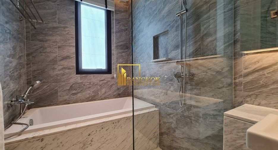 For rent 2 bedrooms apartment in Watthana, Bangkok
