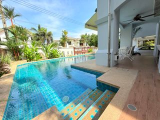 出售 4 卧室 别墅 在 Bang Lamung, Chon Buri