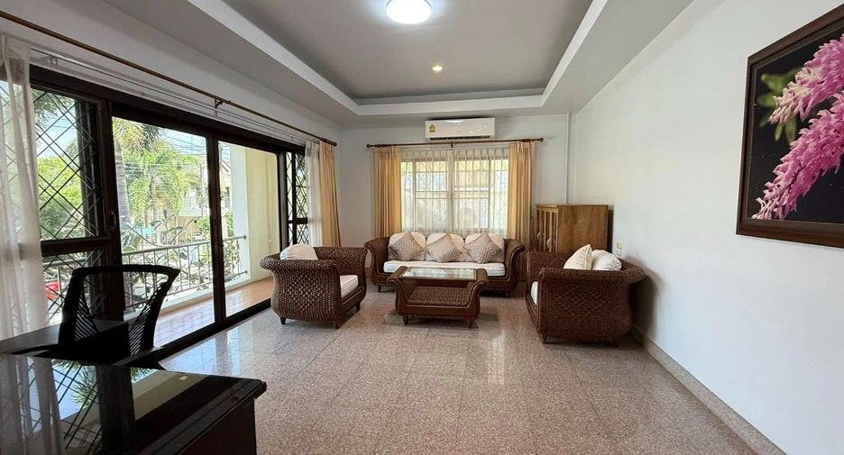 For sale 4 bedrooms villa in Bang Lamung, Chonburi