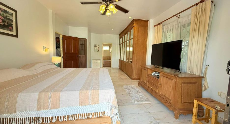 For sale 4 bedrooms villa in Bang Lamung, Chonburi