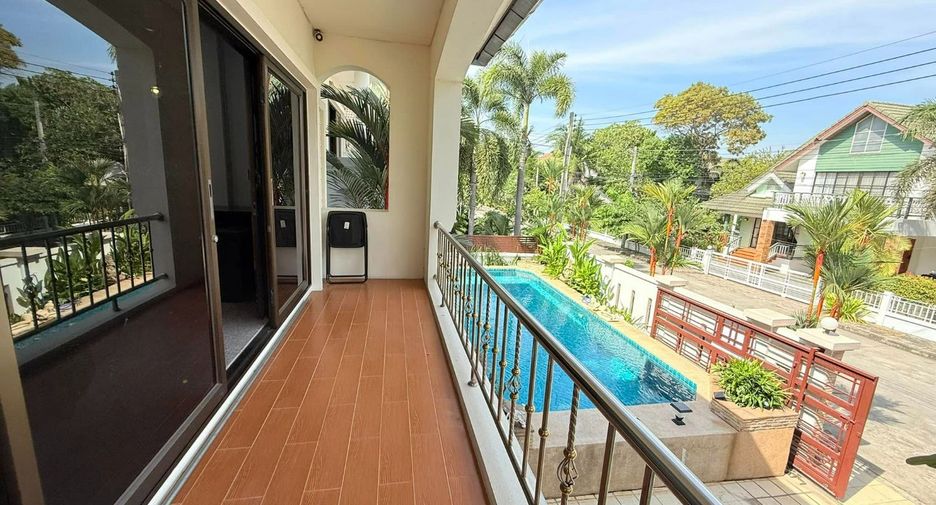 For sale 4 bedrooms villa in Bang Lamung, Chonburi
