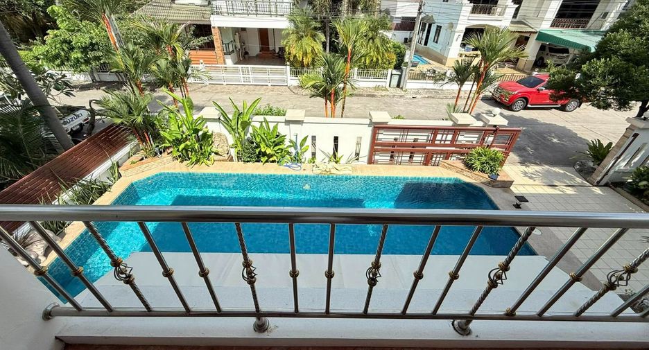 For sale 4 bedrooms villa in Bang Lamung, Chonburi