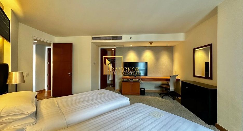 For rent 2 bedrooms serviced apartment in Yan Nawa, Bangkok