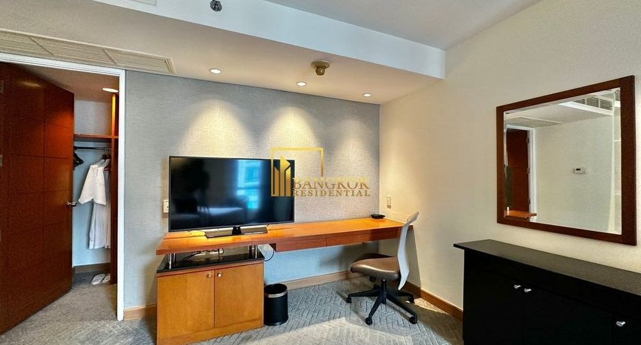 For rent 2 bedrooms serviced apartment in Yan Nawa, Bangkok