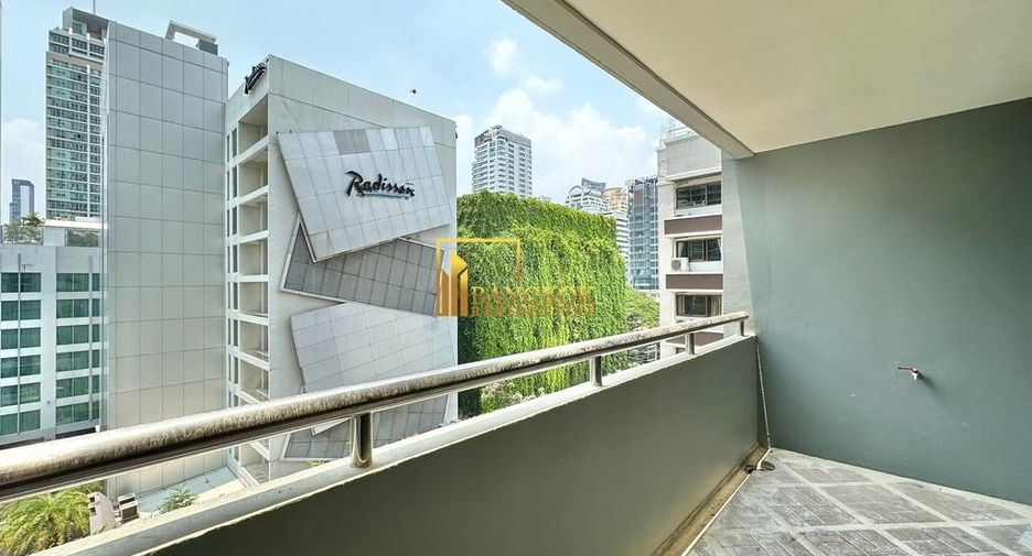 Apartamento en alquiler de 3 habitaciones en Watthana, Bangkok
