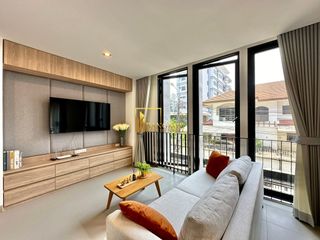For rent 2 bedrooms apartment in Pathum Wan, Bangkok
