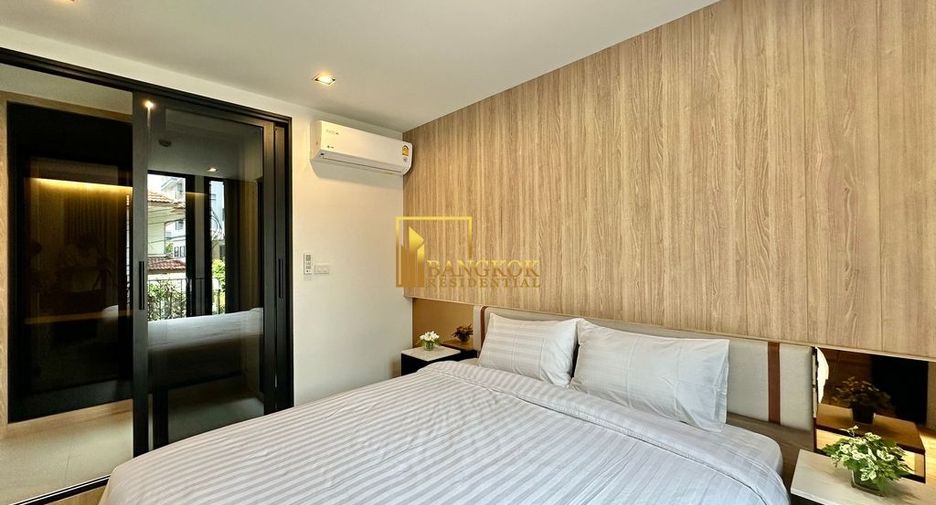 For rent 2 bedrooms apartment in Pathum Wan, Bangkok