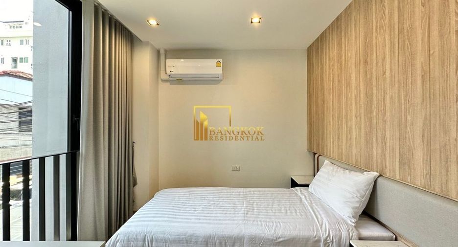 For rent 2 bedrooms apartment in Pathum Wan, Bangkok