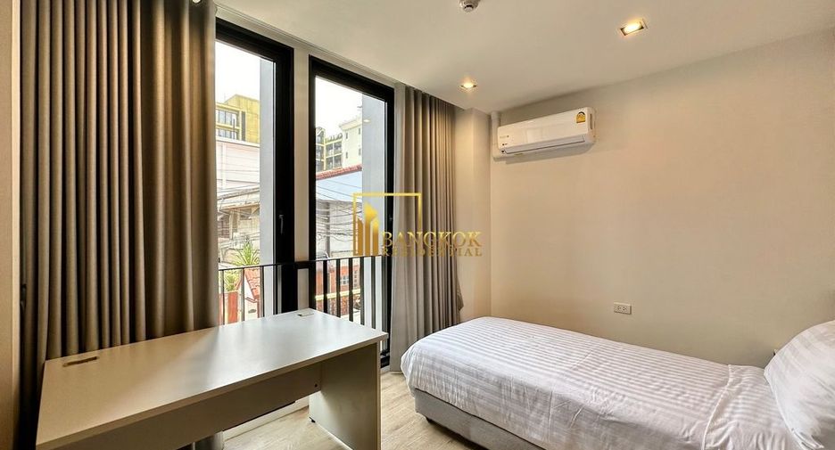 For rent 2 bedrooms apartment in Pathum Wan, Bangkok