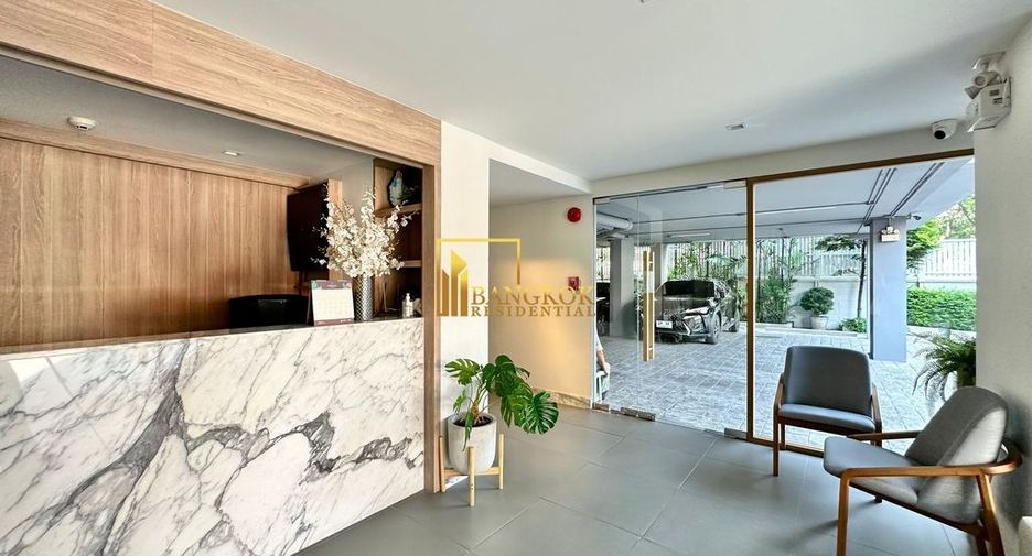 For rent 2 bedrooms apartment in Pathum Wan, Bangkok
