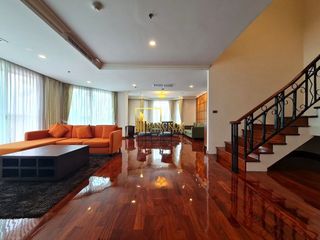 For rent 3 bedrooms apartment in Khlong Toei, Bangkok