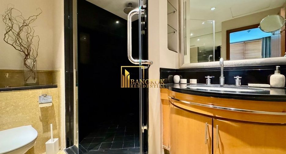 À louer 2 chambres condo à Sathon, Bangkok