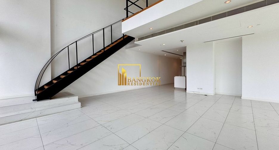 For rent 4 bedrooms condo in Pathum Wan, Bangkok