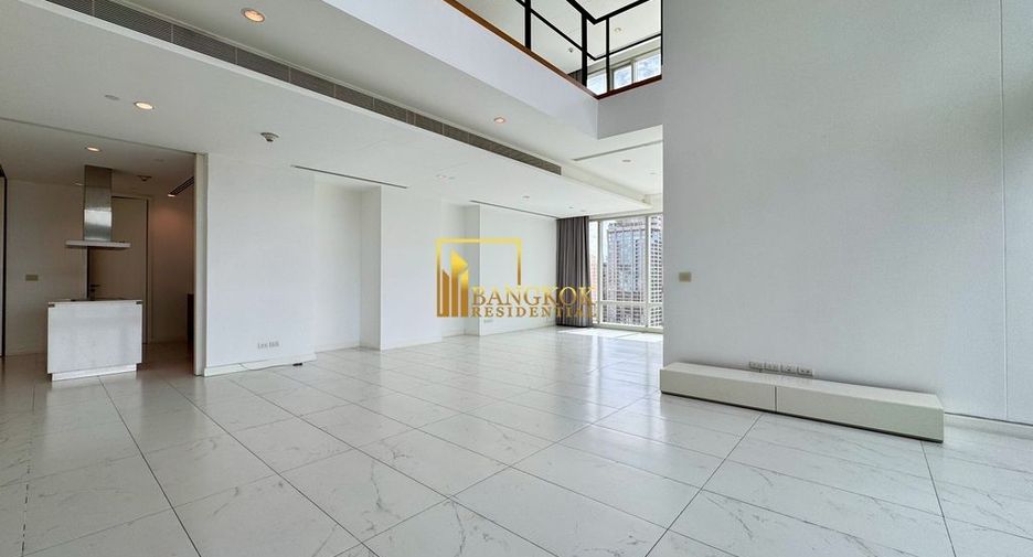 For rent 4 bedrooms condo in Pathum Wan, Bangkok
