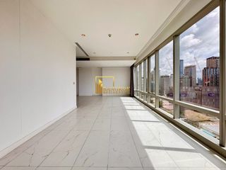 For rent 4 bedrooms condo in Pathum Wan, Bangkok