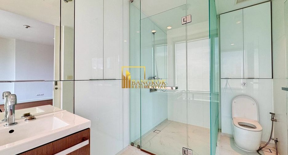 For rent 4 bedrooms condo in Pathum Wan, Bangkok