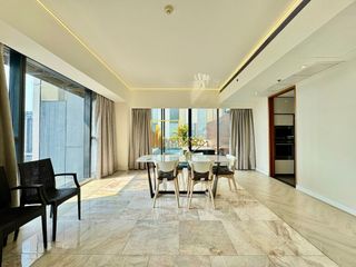 Condo en alquiler de 3 habitaciones en Sathon, Bangkok