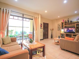For sale 3 bed townhouse in Cha Am, Phetchaburi