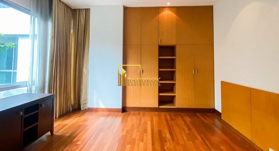 For rent 3 bedrooms apartment in Pathum Wan, Bangkok