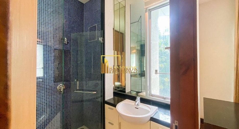 For rent 3 bedrooms apartment in Pathum Wan, Bangkok