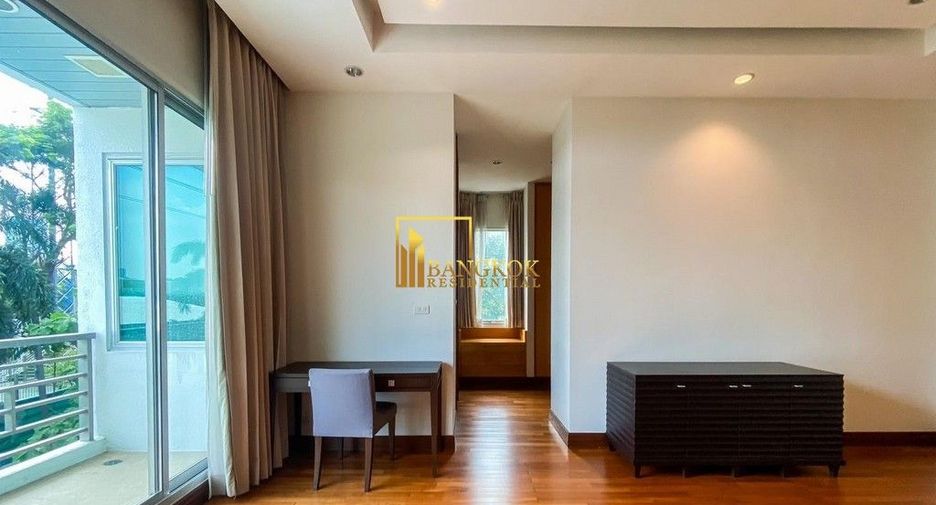 For rent 3 bedrooms apartment in Pathum Wan, Bangkok