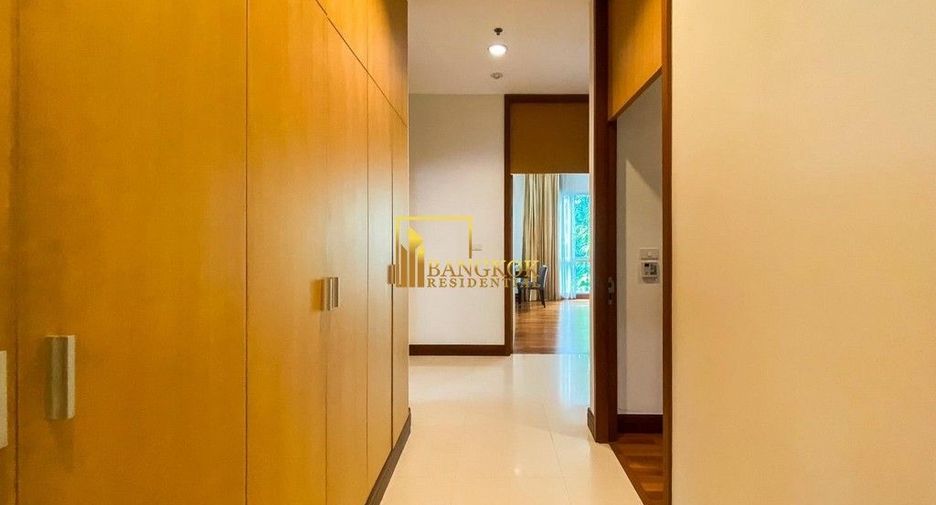 For rent 3 bedrooms apartment in Pathum Wan, Bangkok