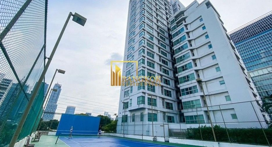 For rent 3 bedrooms apartment in Pathum Wan, Bangkok