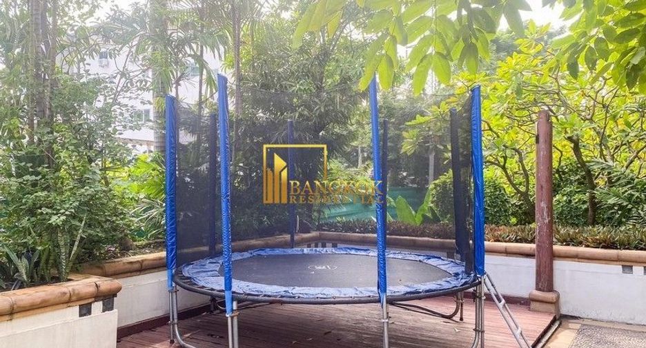 For rent 3 bedrooms apartment in Pathum Wan, Bangkok