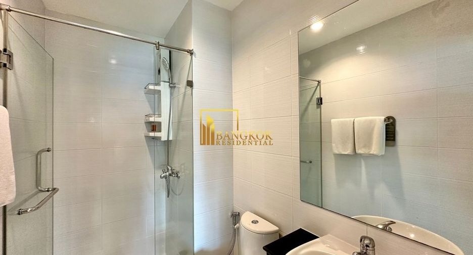 For rent 2 bedrooms apartment in Watthana, Bangkok
